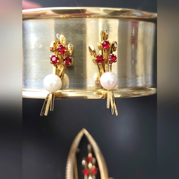 Emby Brooch and Earrings, 40's Brooch and Earring Set, Gold Over Sterling Silver - Picture 4 of 9